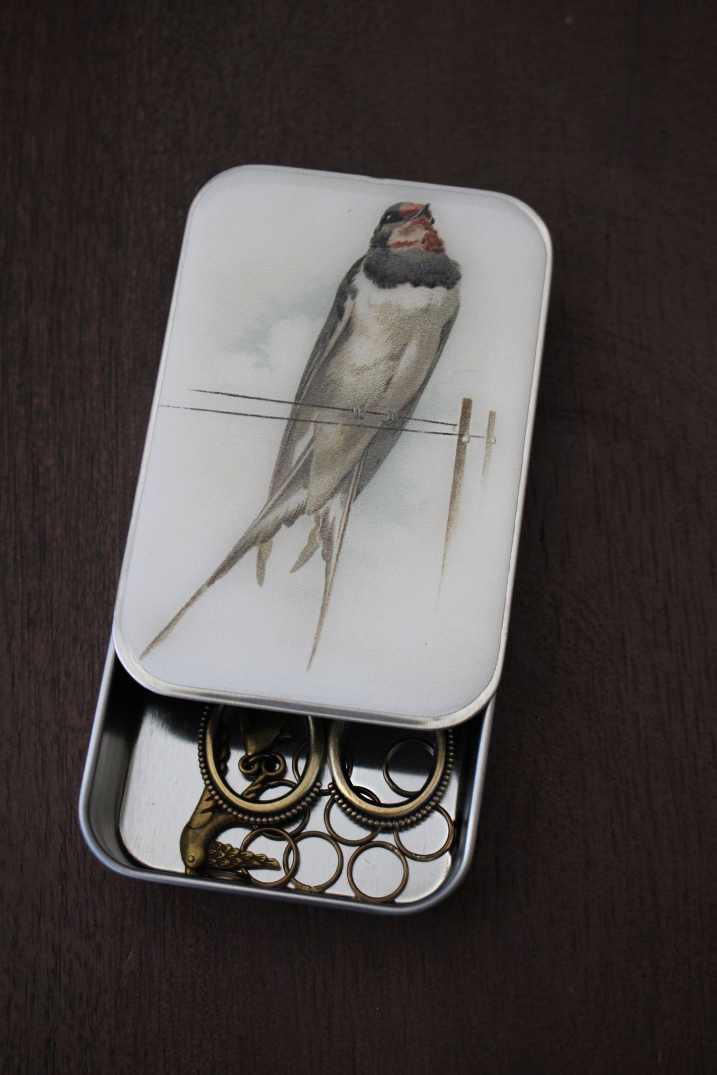Swallow Knitting Notions Tin With Stitch Markers