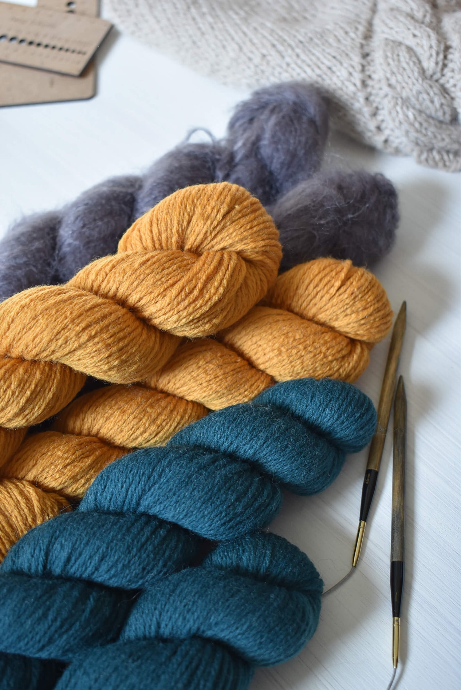Knitting gift idea, luxurious yarns in 2026 trending colors.