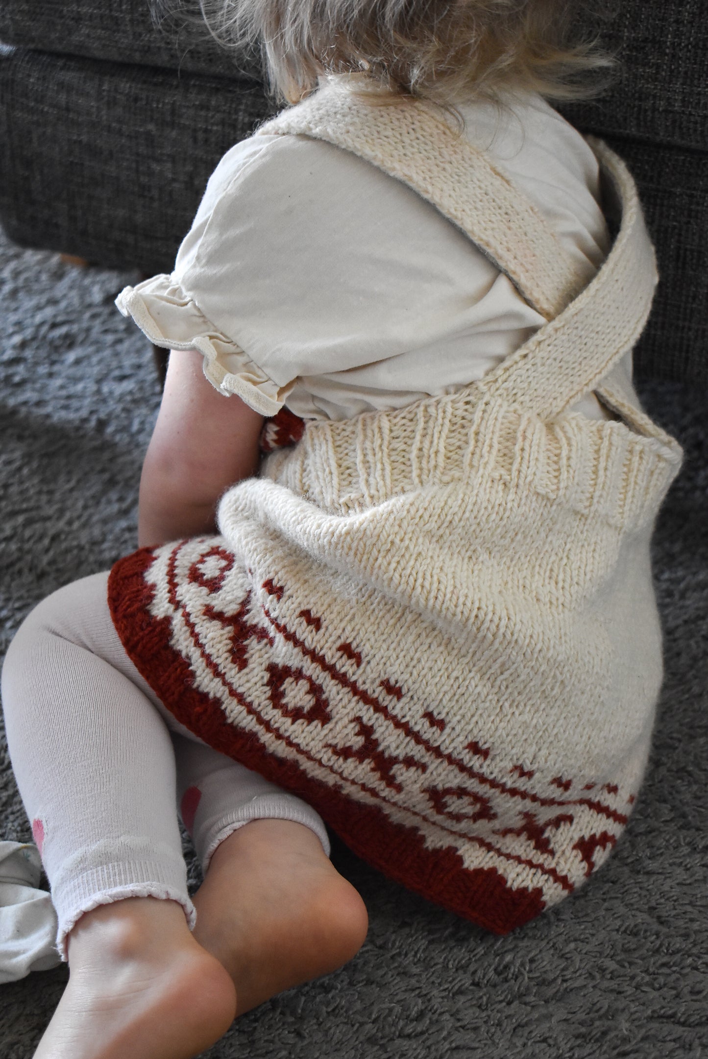 XO Toddler Christmas Dress Knitting Pattern