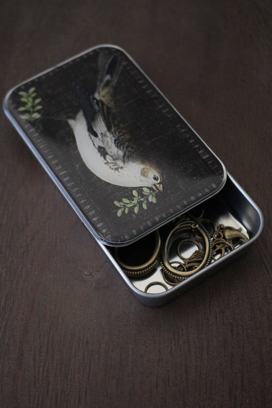 Birdsong Knitting Notions Tin With Stitch Markers