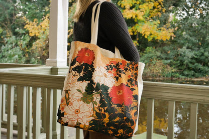 Knitting travel bag with an interior pocket.